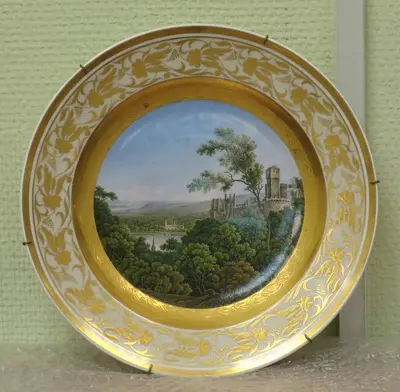 Тарелка декоративная «Замок на реке Рейн». 1840-1850-ые годы.