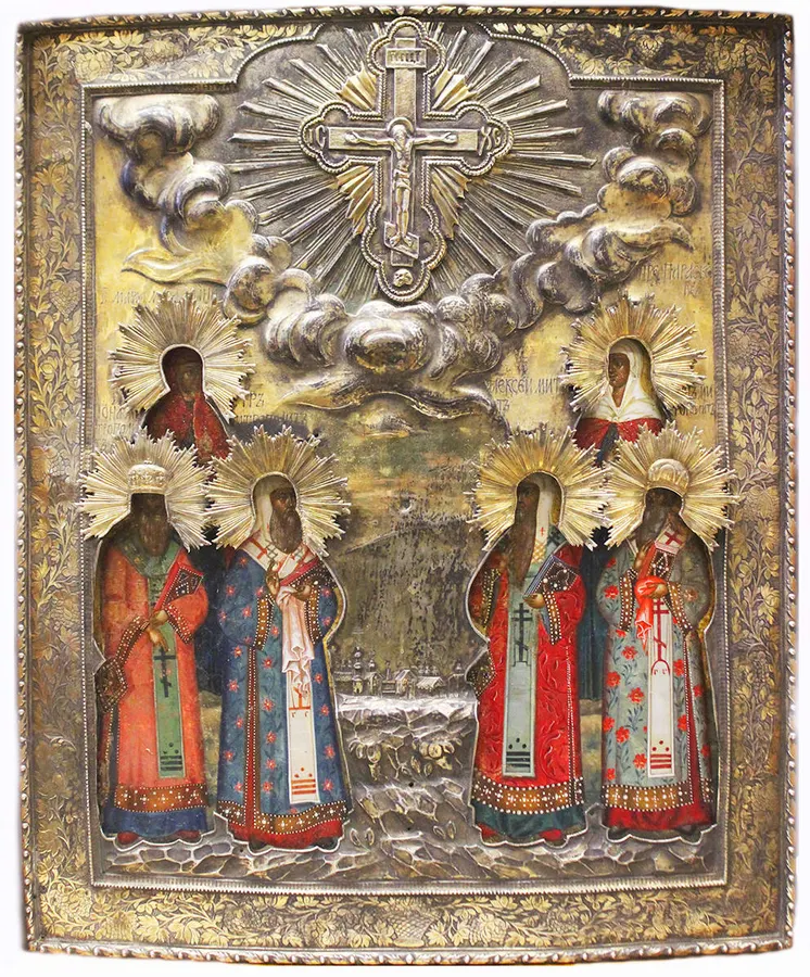 Старинная икона «Распятие, Параскева, Алексей митрополит, Филипп митрополит, Мария Магдалена, митрополит Петр, митрополит Иона» в окладе